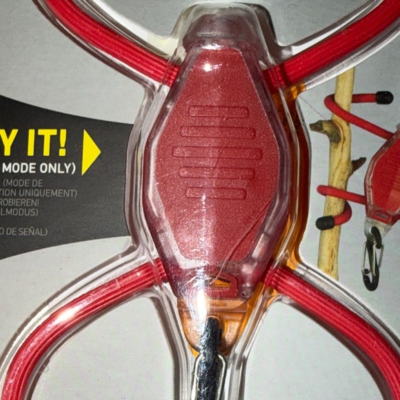 BugLit LED Micro Flashlight - Red - Picture 6 of 16